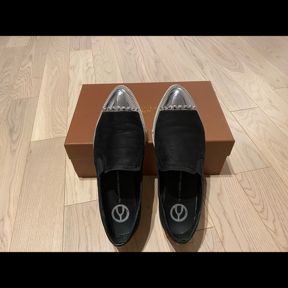 Black Flats - Picture 4 of 4